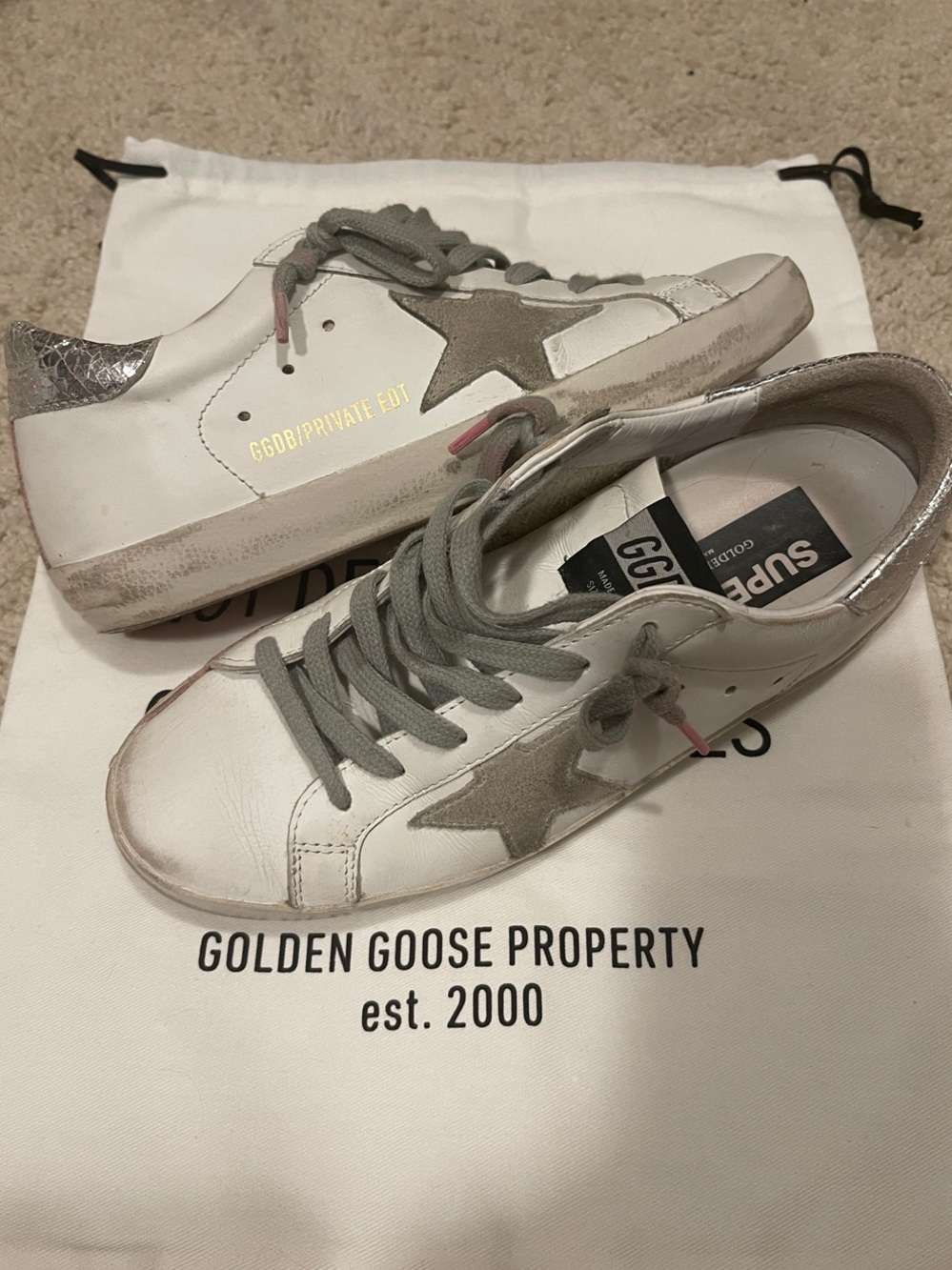 Golden Goose GGDB Private EDT White Leather Low-Top Sneakers with pink & silver